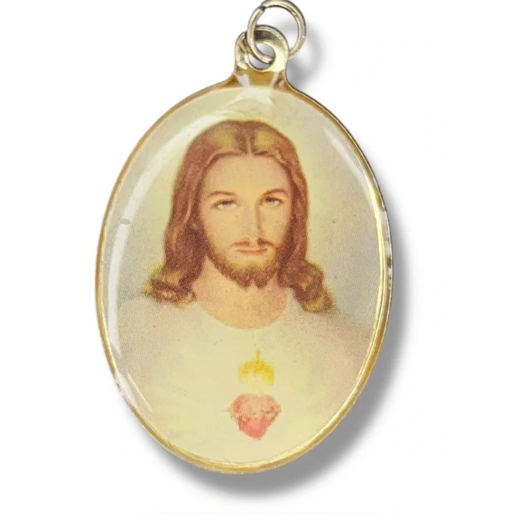 Vintage Catholic Sacred Heart Jesus Christ Oval Muted Color Religious  Pendant